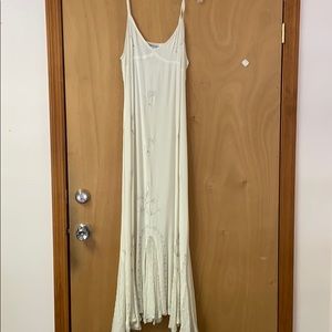 Papillon of Los angeles Lace Embroidered Dress